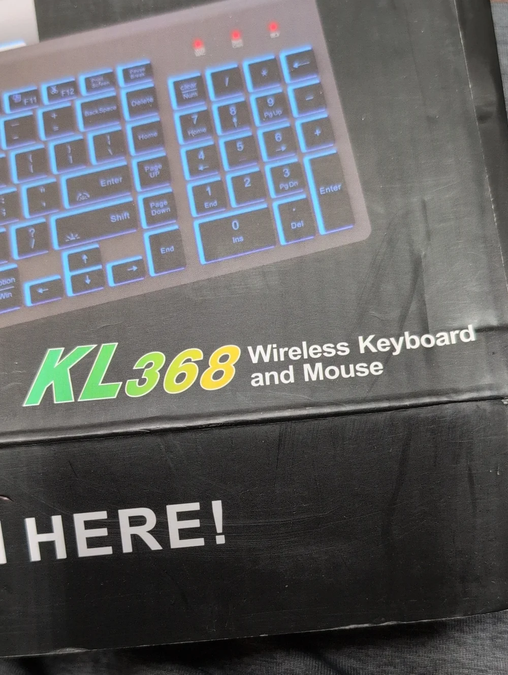 Wireless Keyboard and Mouse Combo - Gray. (95)